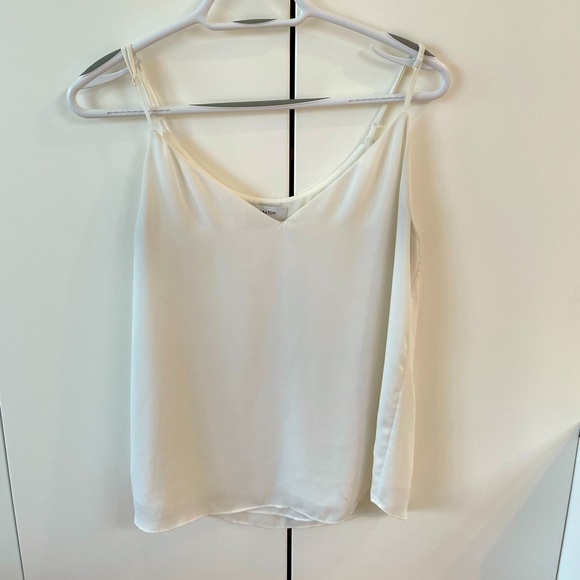 Aritzia Tops - Aritzia Babaton White Top